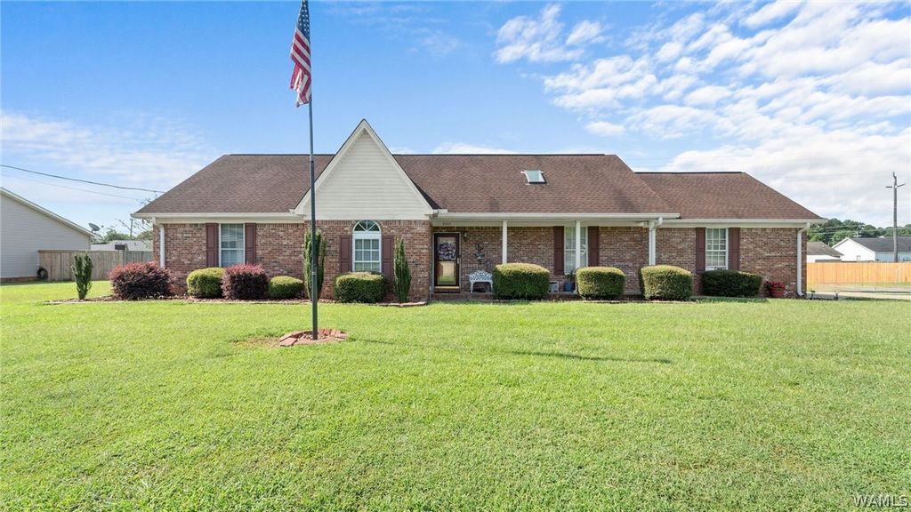 6527 Hibiscus, Northport, AL 35473