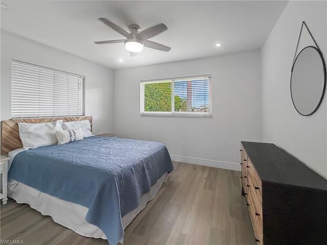 1265 Pompei LN, Naples, FL 34103