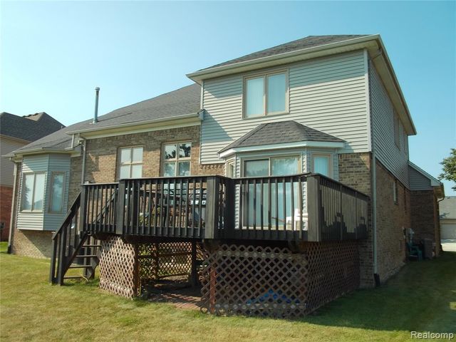16938 Country Club Drive, Macomb, MI 48042