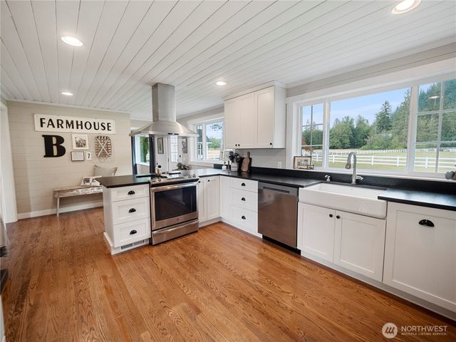 27721 SE 468th Street, Enumclaw, WA 98022