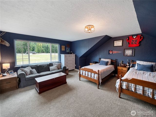 27721 SE 468th Street, Enumclaw, WA 98022