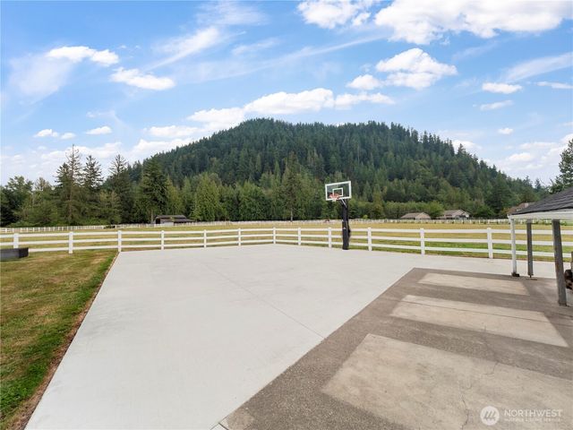27721 SE 468th Street, Enumclaw, WA 98022