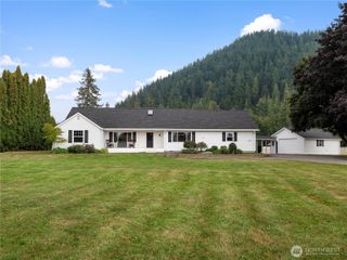27721 SE 468th Street, Enumclaw, WA 98022