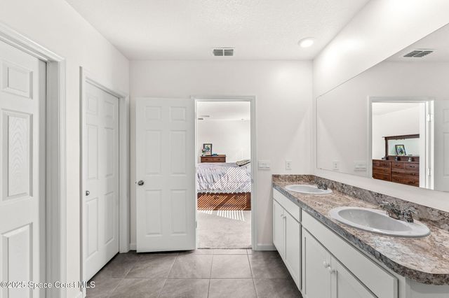 1076 Dugan Circle SE, Palm Bay, FL 32909