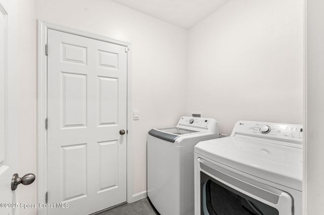 1076 Dugan Circle SE, Palm Bay, FL 32909