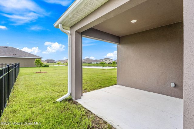 1076 Dugan Circle SE, Palm Bay, FL 32909