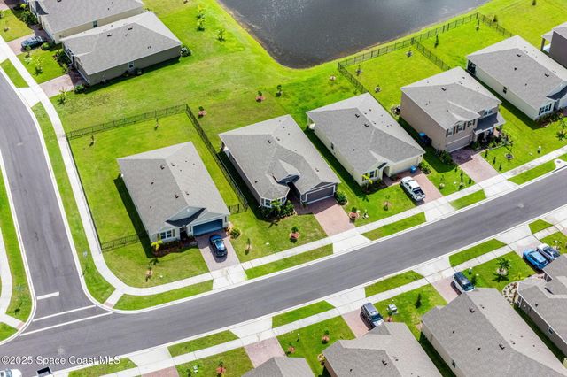 1076 Dugan Circle SE, Palm Bay, FL 32909