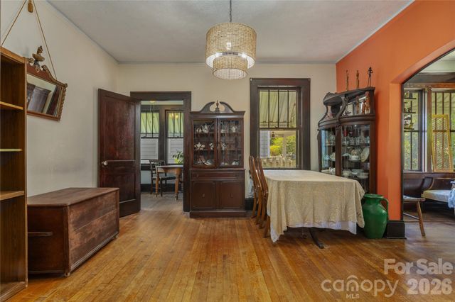 15 Walton Street, Asheville, NC 28801