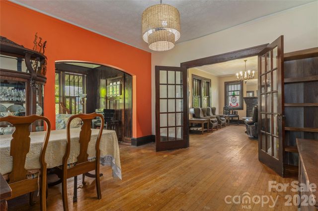 15 Walton Street, Asheville, NC 28801