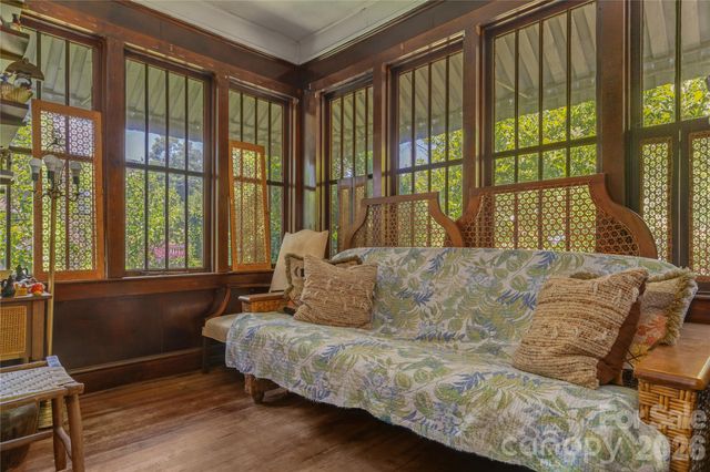 15 Walton Street, Asheville, NC 28801