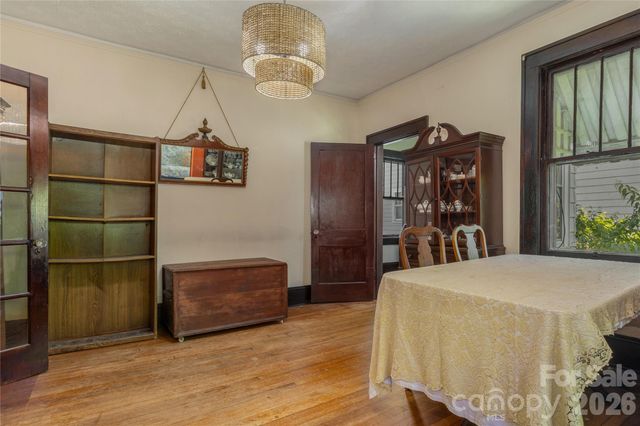 15 Walton Street, Asheville, NC 28801