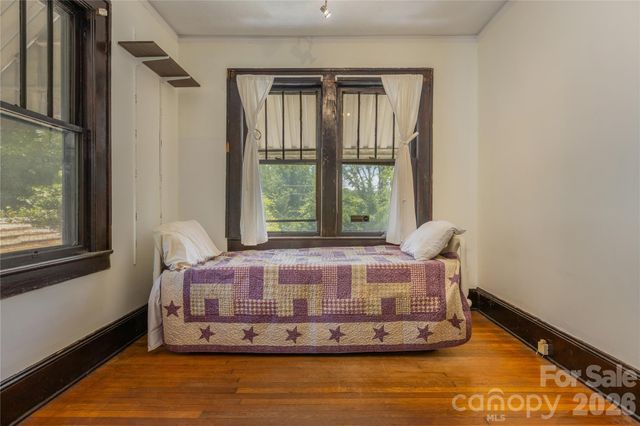 15 Walton Street, Asheville, NC 28801