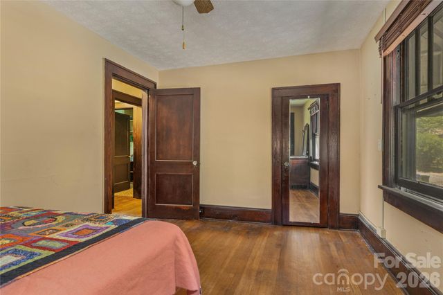 15 Walton Street, Asheville, NC 28801