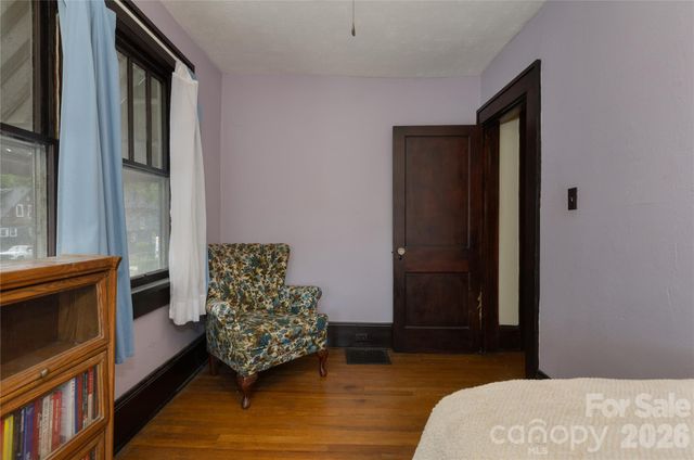 15 Walton Street, Asheville, NC 28801