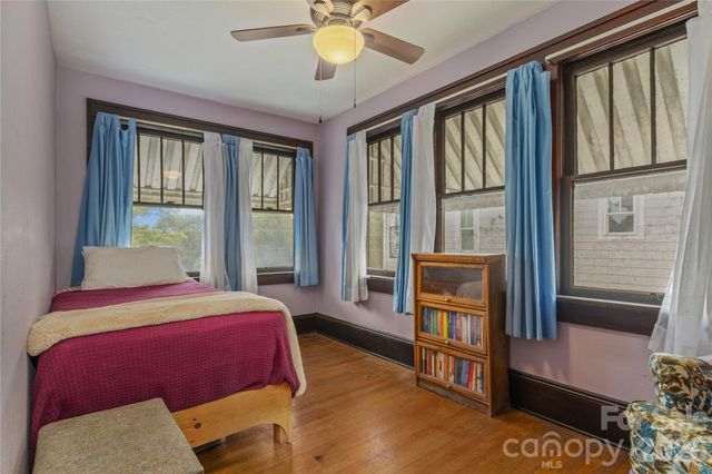 15 Walton Street, Asheville, NC 28801