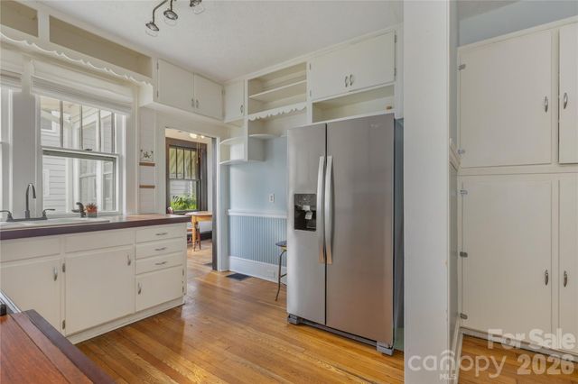 15 Walton Street, Asheville, NC 28801
