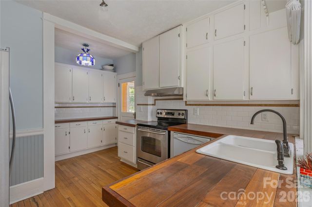15 Walton Street, Asheville, NC 28801