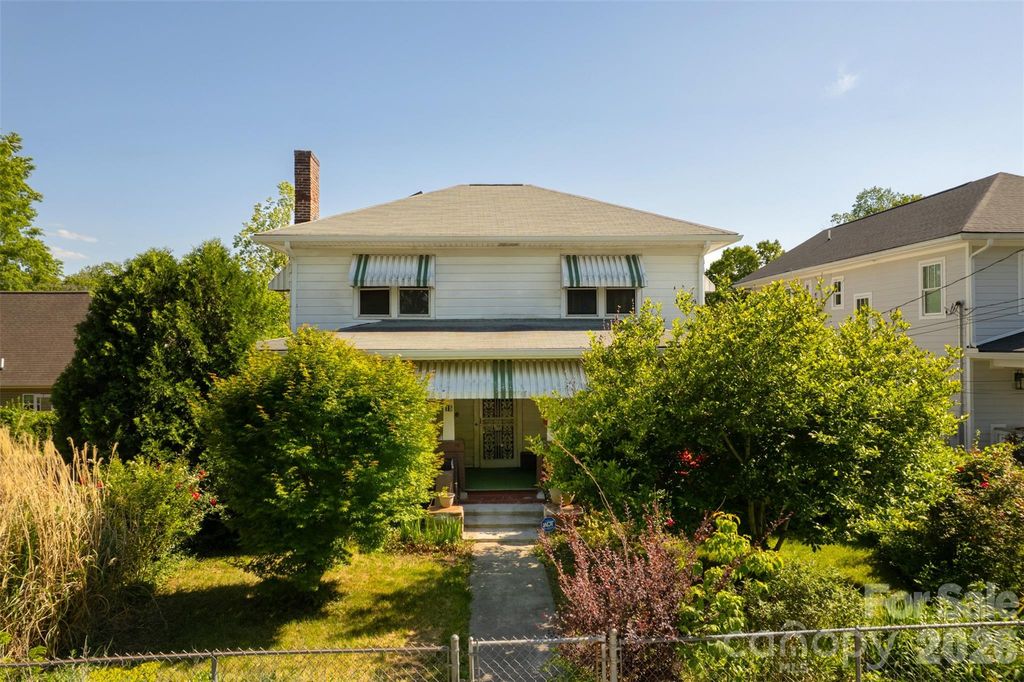 15 Walton Street, Asheville, NC 28801