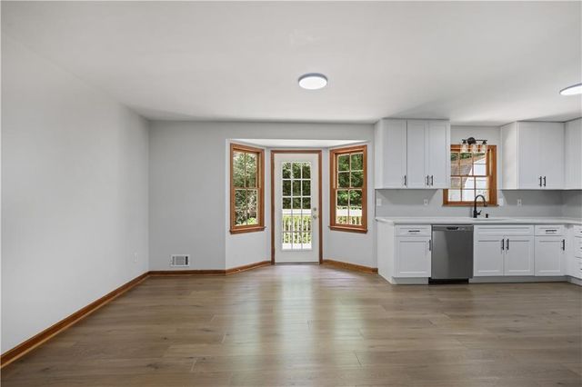 107 Shelby Lane, Hiram, GA 30141