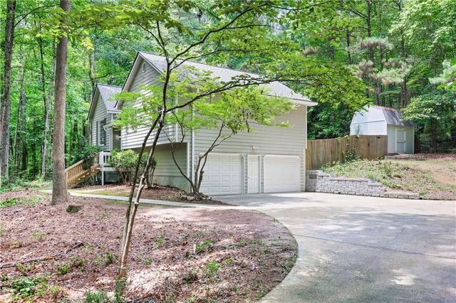 107 Shelby Lane, Hiram, GA 30141