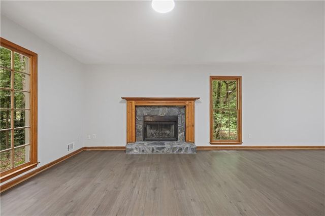 107 Shelby Lane, Hiram, GA 30141