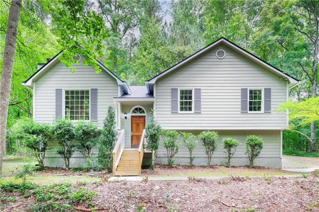 107 Shelby Lane, Hiram, GA 30141