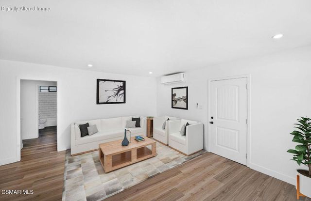 399 Erbes Road 3, Thousand Oaks, CA 91362