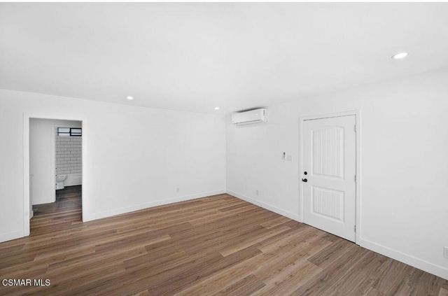 399 Erbes Road 3, Thousand Oaks, CA 91362