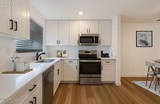 399 Erbes Road 3, Thousand Oaks, CA 91362