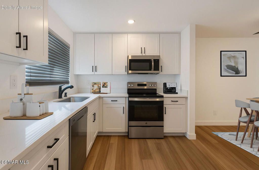 399 Erbes Road 3, Thousand Oaks, CA 91362