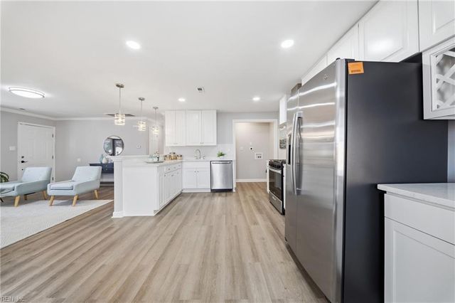 325 Appian AVE, Virginia Beach, VA 23452