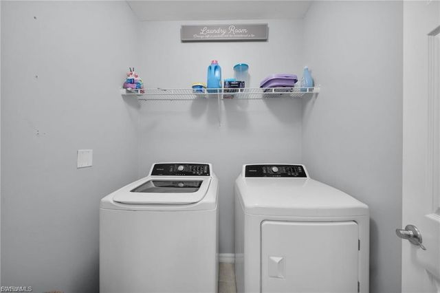 2620 SW 3rd PL, Cape Coral, FL 33914