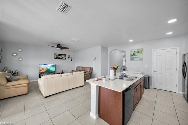 2620 SW 3rd PL, Cape Coral, FL 33914