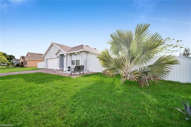 2620 SW 3rd PL, Cape Coral, FL 33914