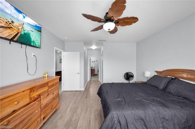 2620 SW 3rd PL, Cape Coral, FL 33914