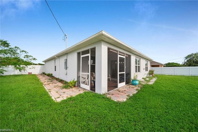 2620 SW 3rd PL, Cape Coral, FL 33914