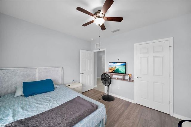 2620 SW 3rd PL, Cape Coral, FL 33914