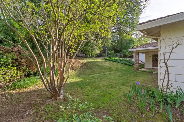 9842 Valley Pines Dr, Folsom, CA 95630