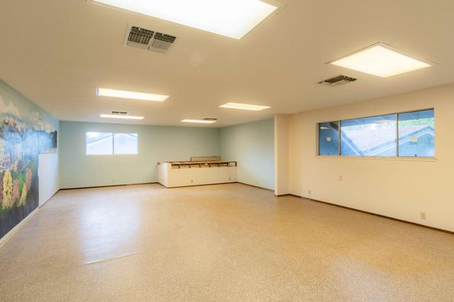 9842 Valley Pines Dr, Folsom, CA 95630