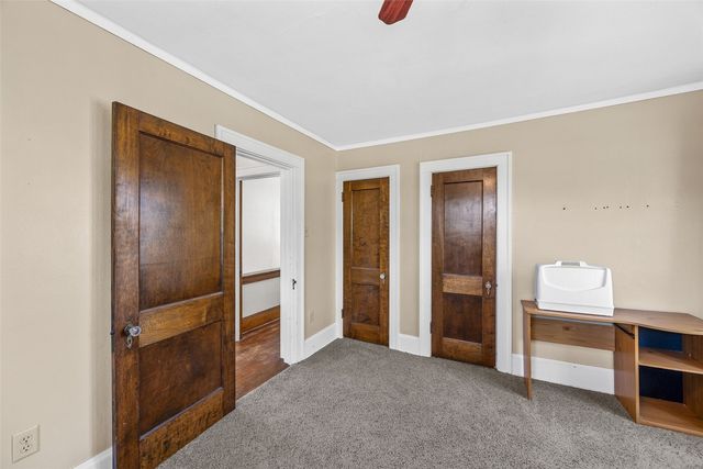 112 Bowling Street SW, Cedar Rapids, IA 52404