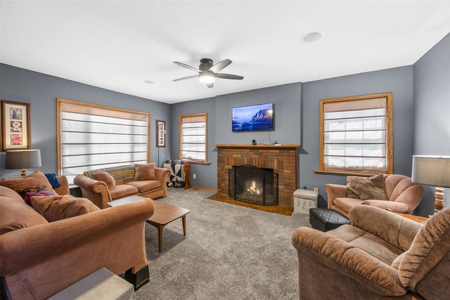 112 Bowling Street SW, Cedar Rapids, IA 52404