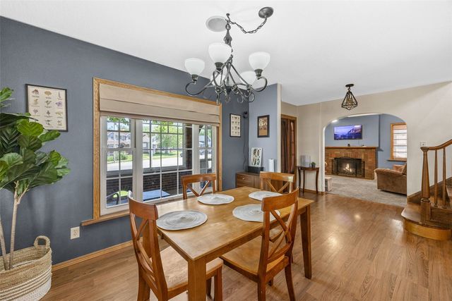 112 Bowling Street SW, Cedar Rapids, IA 52404