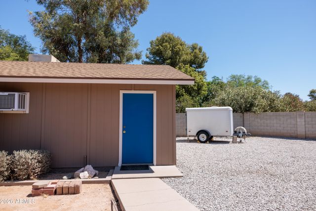2526 E JOHN CABOT Road, Phoenix, AZ 85032