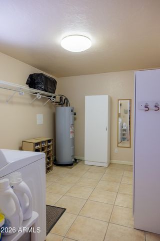 2526 E JOHN CABOT Road, Phoenix, AZ 85032