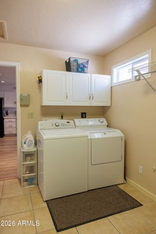 2526 E JOHN CABOT Road, Phoenix, AZ 85032