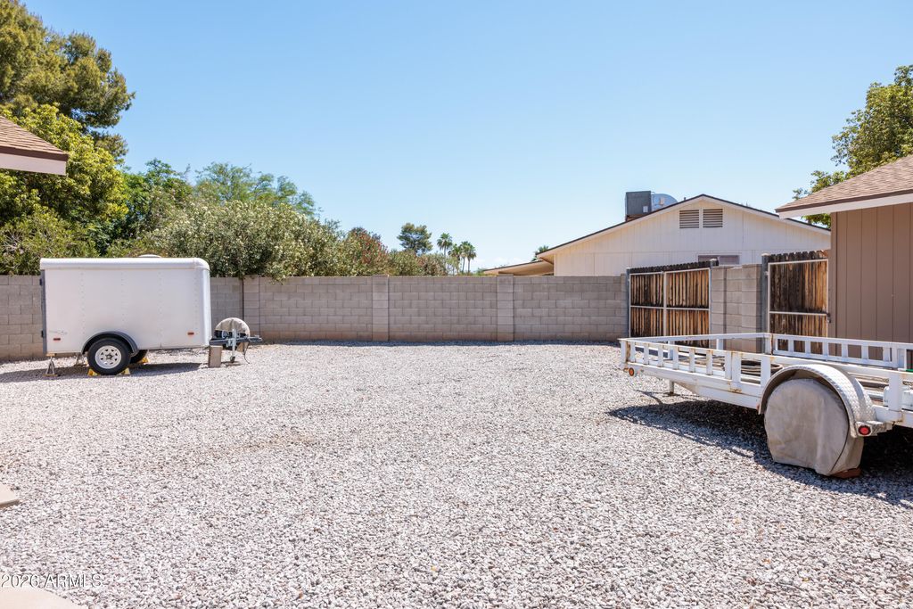 2526 E JOHN CABOT Road, Phoenix, AZ 85032 — photo 3