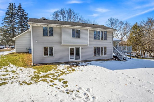 31005 Elm Street, Lindstrom, MN 55045