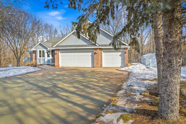 31005 Elm Street, Lindstrom, MN 55045