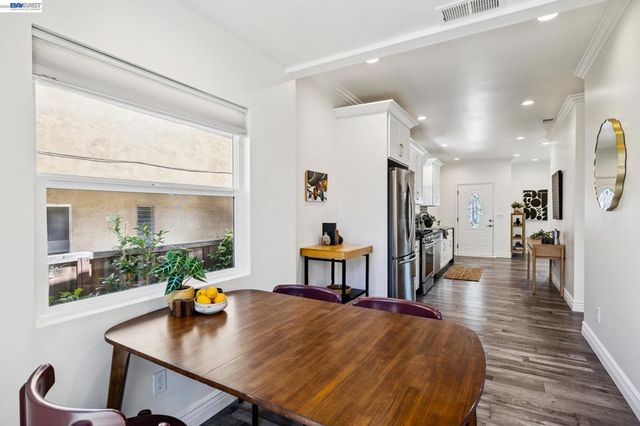 1519 Saint Charles St, Alameda, CA 94501