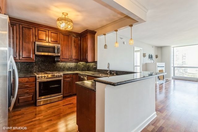 420 E Waterside Drive 2214, Chicago, IL 60601